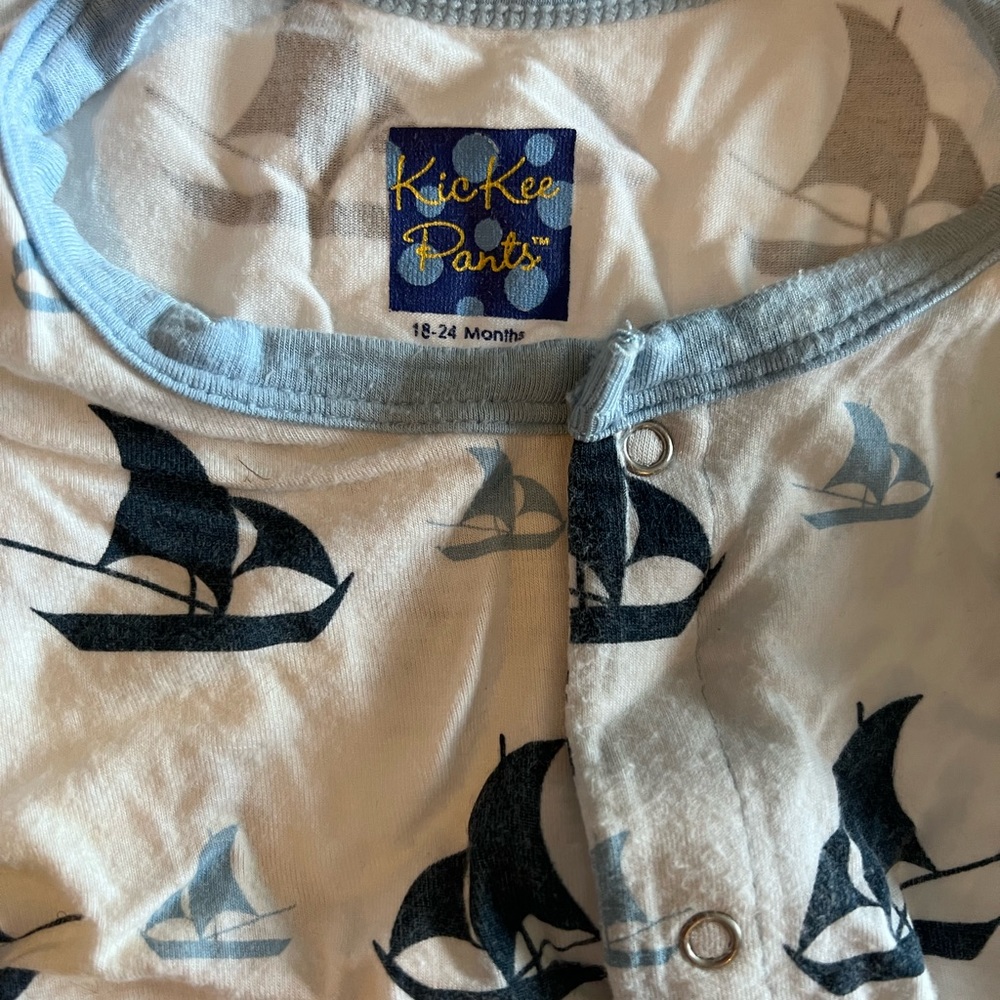 Kickee pants footies